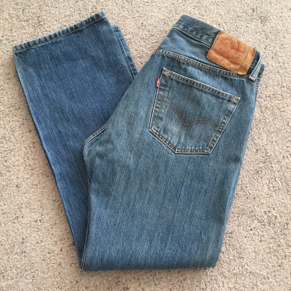 LEVI’S 501 Blue Jeans Vintage 90s Button Down